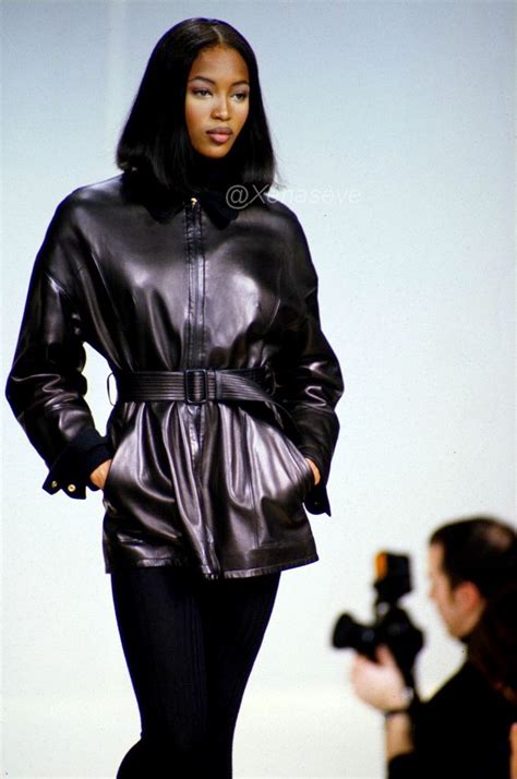 naomi campbell atelier versace fall winter 1994|naomi campbell fashion designers.